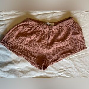 Children’s Dusty Pink Petit Villains Shorts size 2/3 T